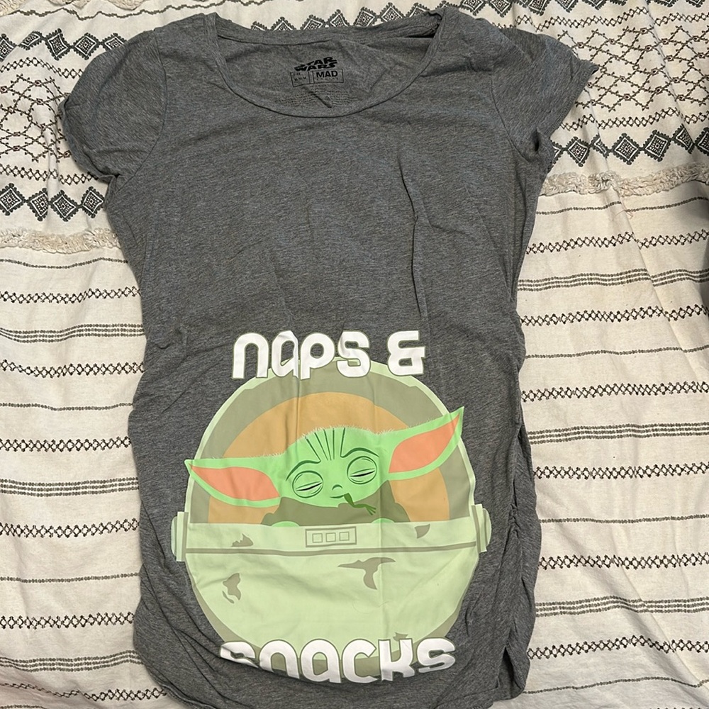 Baby yoda maternity t shirt